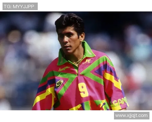 足球十号球衣代表的传奇人物与历史地位解析